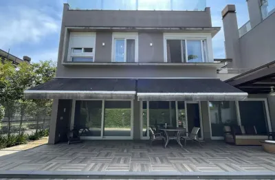 Casa em condomínio fechado com 4 quartos à venda na Tristeza, Porto Alegre 