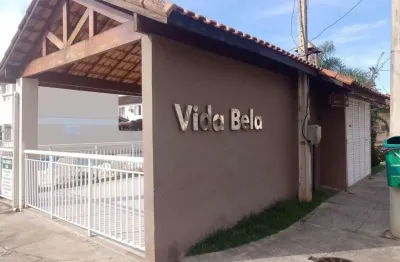 Casa duplex à venda no condomínio vida bella – terreno amplo com potencial para área gourmet e pisc