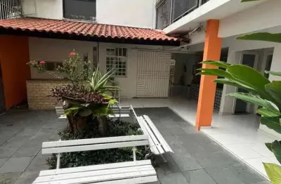 Imóvel comercial para locação próximo à pelinca – espaço amplo ideal para clínicas, escritórios e e