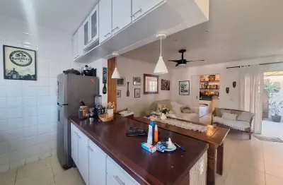 Casa com 3 quartos à venda no Centro, Bertioga 