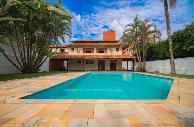 Casa em condomínio fechado com 5 quartos para alugar no Recanto Impla, Carapicuíba 