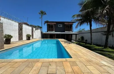 Sobrado amplo com 4 quartos, sendo1 suíte,  piscina e área gourmet - indaiá, bertioga/sp