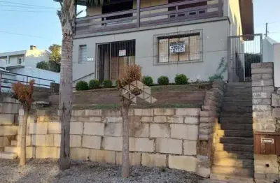 Casa à venda com 6 dormitórios, 2 vagas,  santa catarina, caxias do sul, rs