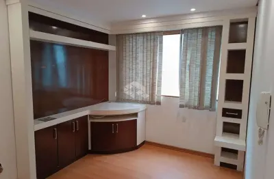 Apartamento à venda com 2 dormitórios,  1 vaga, Rio Branco, Caxias do Sul, RS