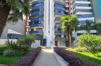 Apartamento à venda com  3 dormitórios, sendo 1 suíte, 2 vagas,  São Pelegrino, Caxias do Sul, RS