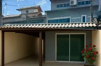 Casa padrão à Venda com 5 quartos - Parque Burle, Cabo Frio, RJ