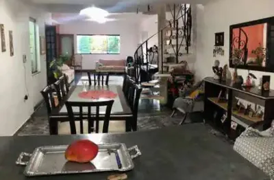 Sobrado com 3 Dormitórios para Locação no Olímpico – São Caetano do Sul