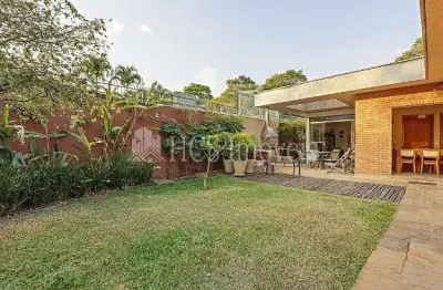 Casa térrea com 546m² de terreno 4 dormitórios 4 vagas por r$ 6.749.000,00