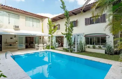 Casa com 4 quartos à venda na Rua Umburanas, Alto de Pinheiros, São Paulo