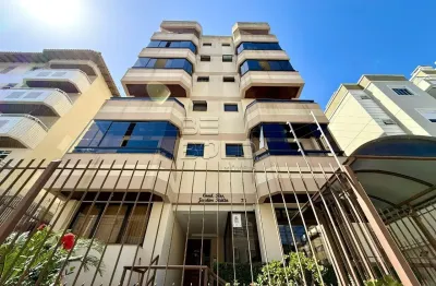 Apartamento amplo com 3 dormitórios sendo uma suíte no abraão