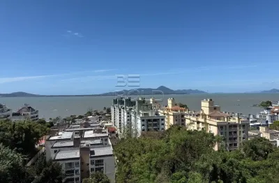 Apartamento 3 dormitórios com suíte e vista mar em coqueiros