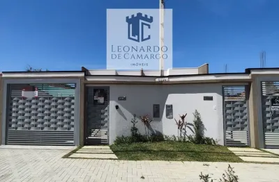 Linda casa com 3 quartos sendo 1 suite com amplo quintal bairro sao marcos sao jose dos pinhais