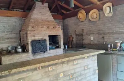 Casa em condomínio em ribeirão preto-sp  bairro condomínio aroeira  3 quartos  1 suíte  2 salas  2 banheiros  2 vagas  155m².