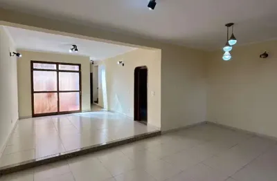 Imperdível casa à venda em ribeirão preto-sp, jardim paulistano: 4 quartos, 1 suíte, 1 sala, 3 banheiros, 2 vagas, 276m².