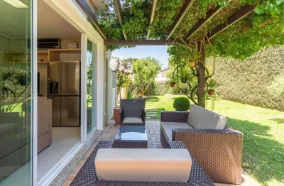 Casa em Condomínio com 4 quartos no condomínio no Santa Felicidade | Axis 21            Imobiliária