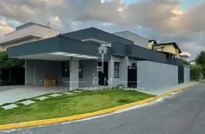Casa com 3 quartos para alugar na Av. Renato Vargas, 405, Caminho Novo, Taubaté
