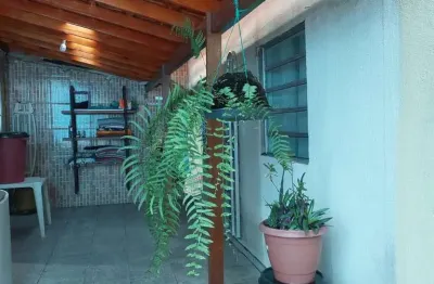 Casa em terreno de 294m² a venda no pq são joaquim em taboão da serra-sp