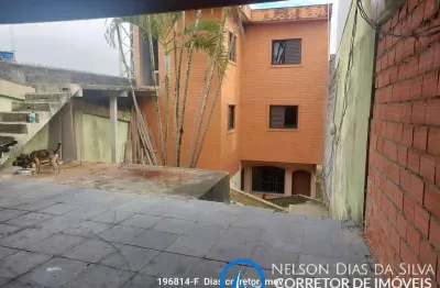 Ótima casa com 05 dormitórios a venda na vila regina embu das artes