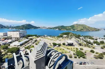 Apartamento na enseada do suá! com 3 quartos sendo 2com suite, 2 vagas de garagem com 107,60m².