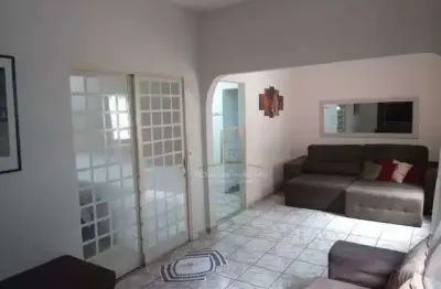 Casa com 3 quartos à venda na laranjeiras, setor sul, uberlândia,, laranjeiras, uberlândia por r$ 300.000