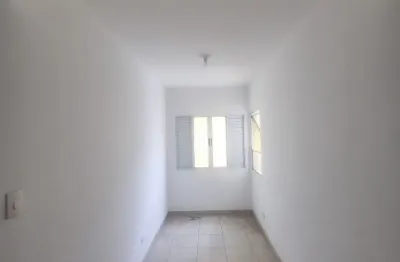 Linda Kit localizada entre as avenidas Ipiranga e Rio Branco, próximo ao restaurante Sujinho, há 60metros do largo do Paissandu e entre o metrô São Bento e Republica, próximo a terminais e a região do