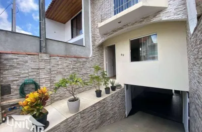Casa com 3 dormitórios à venda, 238 m² por r$ 470.000,00 - jardim amália ii - volta redonda/rj