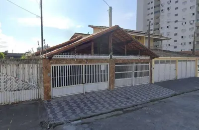 Casa com 3 quartos à venda na Rua Peru, 745, Guilhermina, Praia Grande