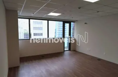 Sala Comercial para Locação com 40m²; no Condomínio Praça Pamplona