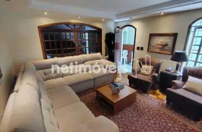 Sobrado Residencial para Locação com 03 Quartos no Brooklin