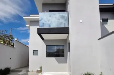 Vendo ,sobrado no bairro vila nova bonsucesso ,guarulhos são paulo   valor 650.000,00 mil  aceito financiamento bancário  aceito fgts  pegamos veículos ,e apartamento como parte de pagamento