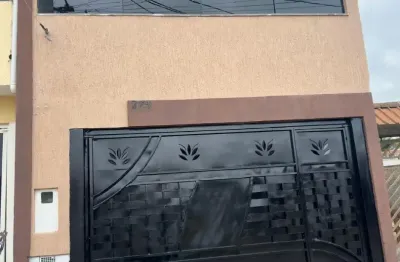 Sobrado  ,com piscina à venda no bairro Parque Buenos Aires, Suzano - SP, Valor 400.000,00 mil avista