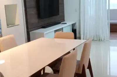 Apartamento perfeito, lindo!!! Reformado, com ar e vista livre!!!