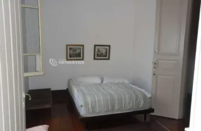 Casa com 3 quartos à venda na Alameda Joaquim Eugênio de Lima, Jardim Paulista, São Paulo