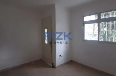 Casa com 2 quartos à venda na Rua Teodureto Souto, Cambuci, São Paulo