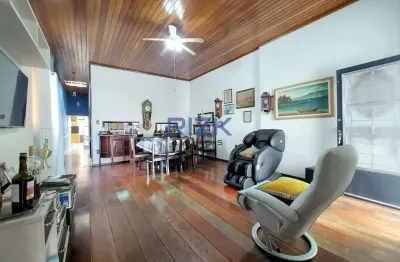 Casa com 2 quartos à venda na Rua Teodureto Souto, Cambuci, São Paulo