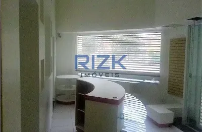 Casa comercial à venda na Rua Teodureto Souto, Cambuci, São Paulo