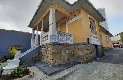 Casa com 5 quartos à venda na Rua Teodureto Souto, Cambuci, São Paulo