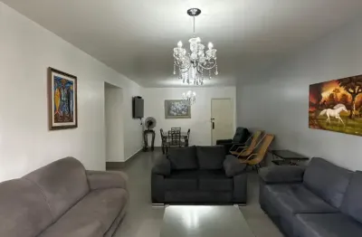 Excelente oportunidade! Apartamento localizado na região central da cidade, no bairro Goiabeiras e fácil acesso para as principais avenidas da cidade