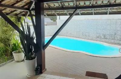 Casa com 4 quartos para alugar na Rua Praia de Itaparica, Vilas do Atlantico, Lauro de Freitas