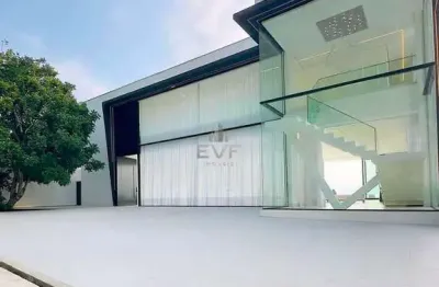 Mansão cinematográfica de frente para o mar - península — praia da enseada