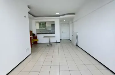 Apartamento com 2 quartos para alugar na Rua das Alamandas, 452, Jardim Renascença, São Luís