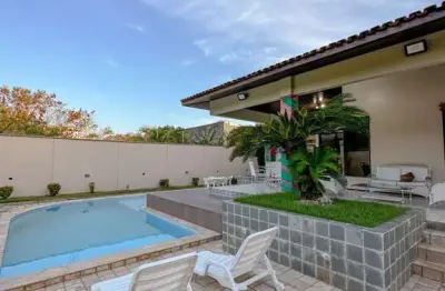 Casa com 4 quartos à venda na Avenida Neiva Moreira, 234, Calhau, São Luís