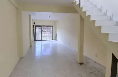 Casa com 3 quartos à venda na Avenida Um, 429429, Cohama, São Luís