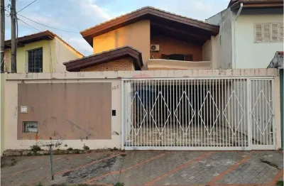 Casa ampla no jardim astro, sorocaba | 271m² de área construída e espaço gourmet completo