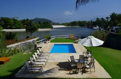 Casa com 4 quartos para alugar na Barra do Una, São Sebastião 