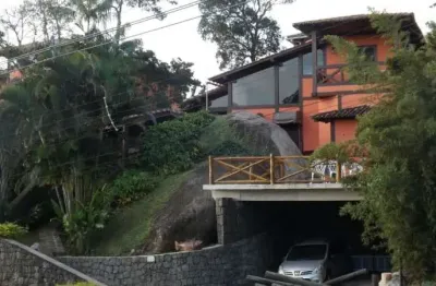 Casa em condomínio fechado com 4 quartos para alugar no São Pedro, Ilhabela 