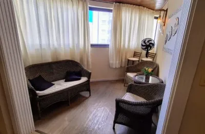 Reformado em pitangueiras, 2 vagas e lazer completo a 2 quadras do mar