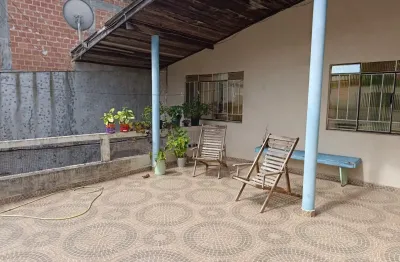 Otima casa em campo largo com possibilidade de duas moradias
