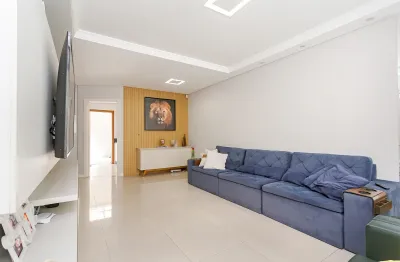 Belíssimo Sobrado 3 Quartos Novo Mundo 128m² - Frente Rua, Mobiliado!