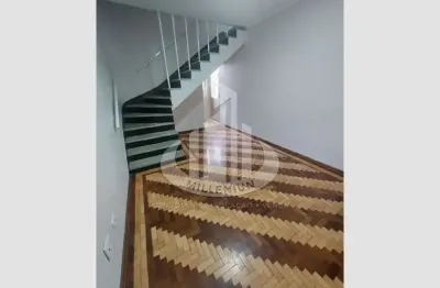 Casa com 2 quartos para alugar no Santo Antônio, São Caetano do Sul 